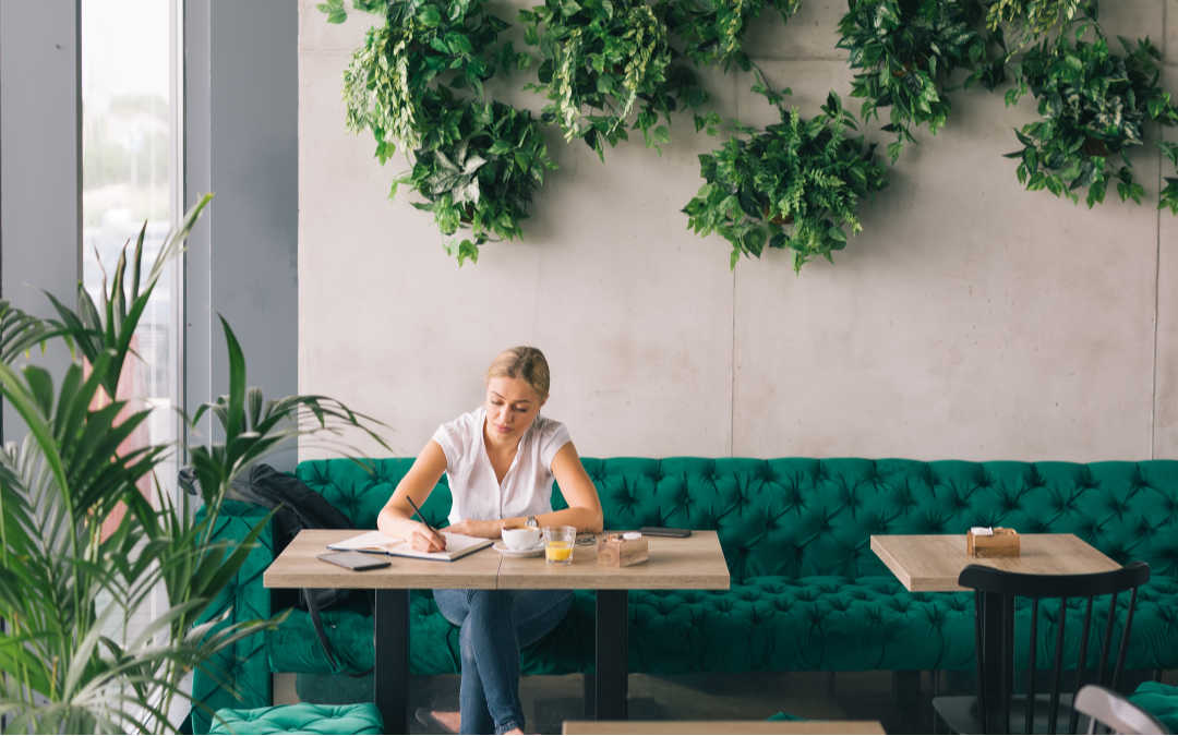 Tips on how to Be Comfortable Alone With out Mates: 10 Sensible Suggestions