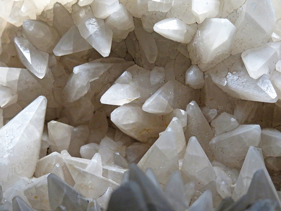 Harnessing the Vitality of Therapeutic Crystals for Thoughts, Physique, and Spirit