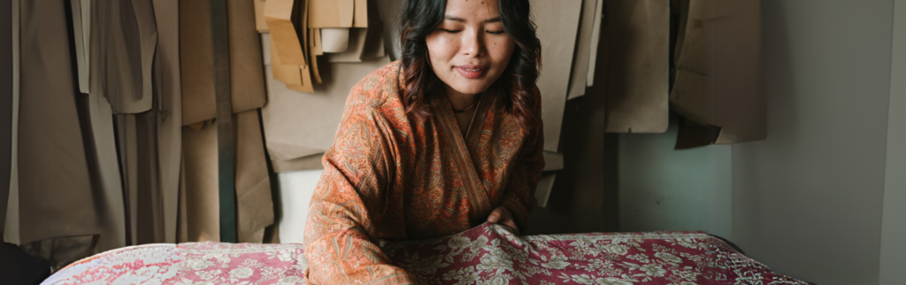 Nepalese veerkracht: zij maken onze sari-slinger