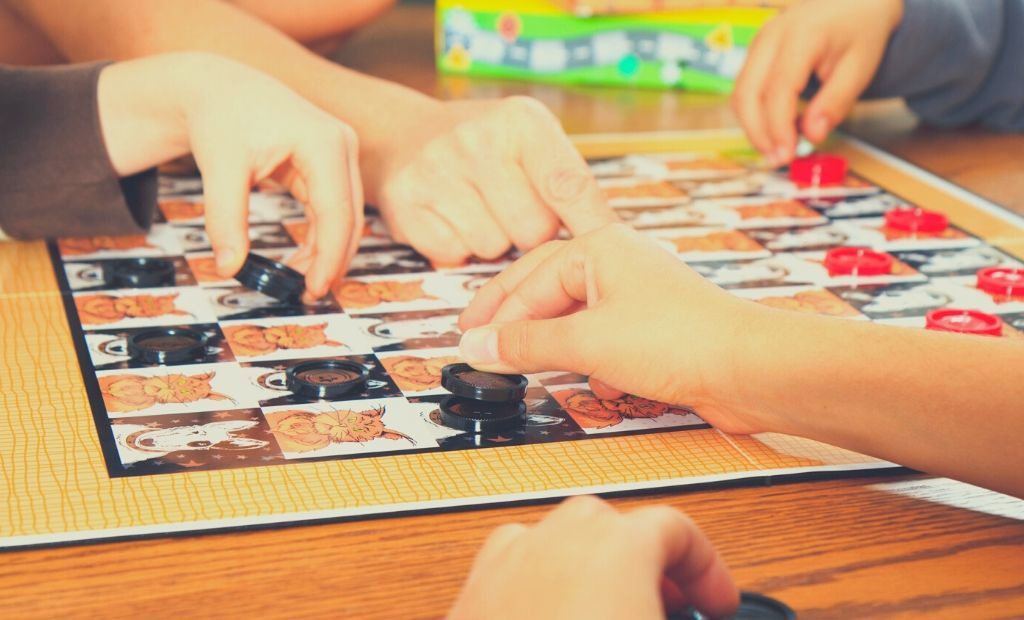 35 Greatest Cooperative Board Video games for Group Bonding